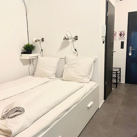 Studio Apartment By Hi5- Rottenbiller Apartment Budapest Eksteriør billede
