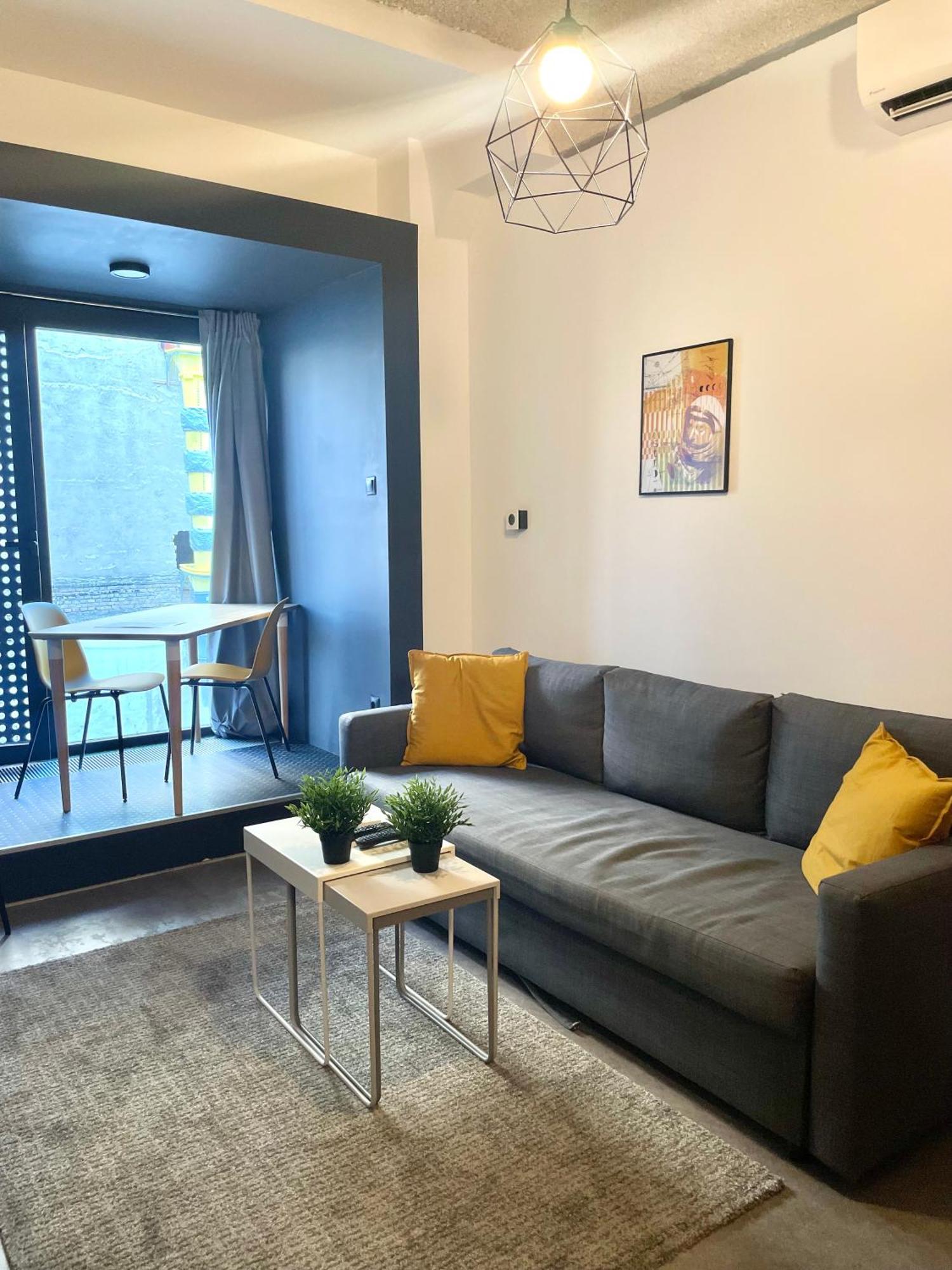 Studio Apartment By Hi5- Rottenbiller Apartment Budapest Eksteriør billede
